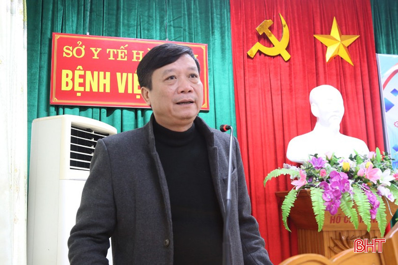 Giám đốc Sở Y tế Nguyễn Minh Đức phát biểu tại buổi làm việc bqbht_br_4a.jpg