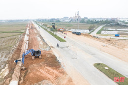 Tăng tốc giải ngân vốn đầu tư công, phấn đấu "về đích trước giờ G”