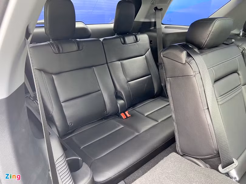 Ford Explorer 2022 có giá 2,366 tỷ đồng tại Việt Nam