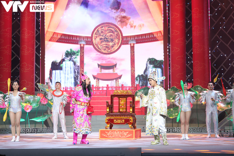 Những hình ảnh cực “hot” trên sân khấu của Táo quân 2022