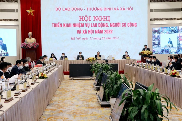 Ưu tiên giải quyết việc làm với người bị mất việc do ảnh hưởng dịch COVID-19