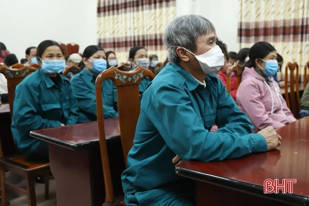 Chương trình “Tết sum vầy” tặng người lao động ngành Xây dựng Hà Tĩnh hơn 100 triệu đồng