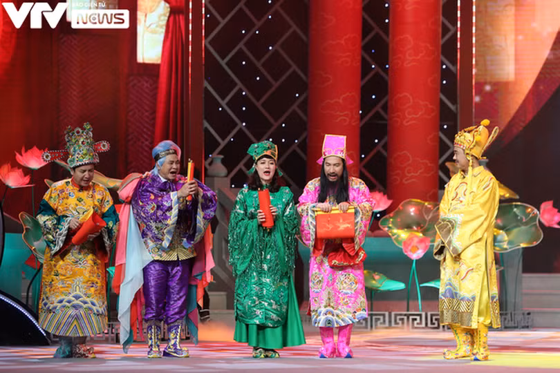 Những hình ảnh cực “hot” trên sân khấu của Táo quân 2022