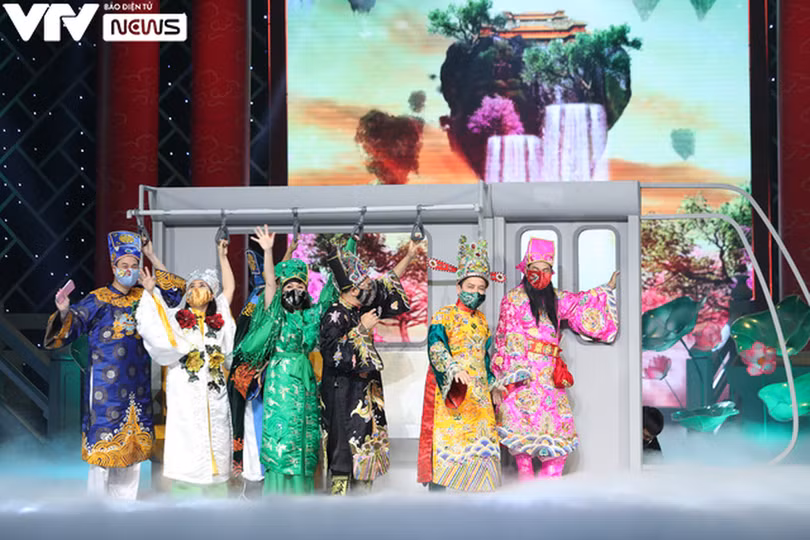 Những hình ảnh cực “hot” trên sân khấu của Táo quân 2022