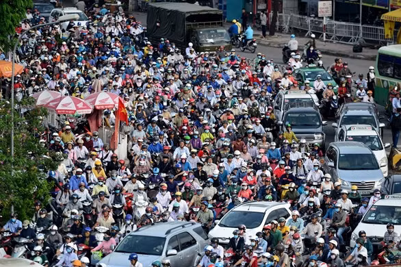 Bảo hiểm bắt buộc ô tô, xe máy: Bảo vệ và san sẻ gánh nặng tai nạn giao thông