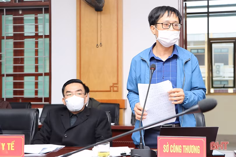 Tăng cường kiểm soát ATVSTP ở TP Hà Tĩnh và Cẩm Xuyên