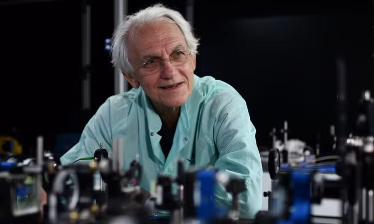 Nhà vật lý đoạt giải Nobel sắp đến Việt Nam