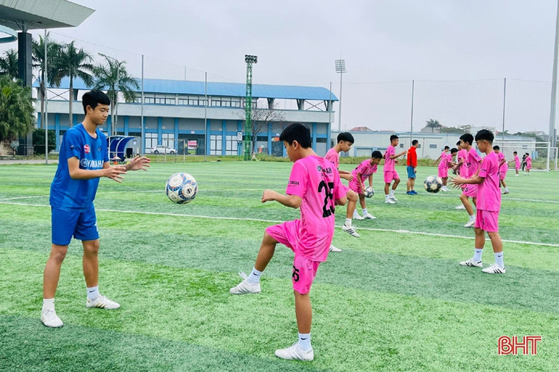 U13 Hà Tĩnh hội quân sau khi giành Á quân Giải Bóng đá thiếu niên Cup Yamaha