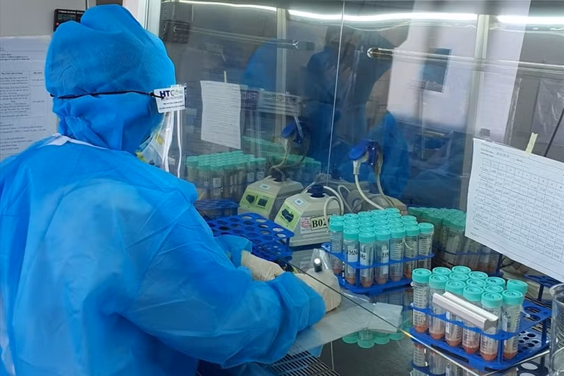 Ngày 15/1: Có 16.378 ca mắc COVID-19, Hà Nội vẫn dẫn đầu; số ca tử vong giảm mạnh