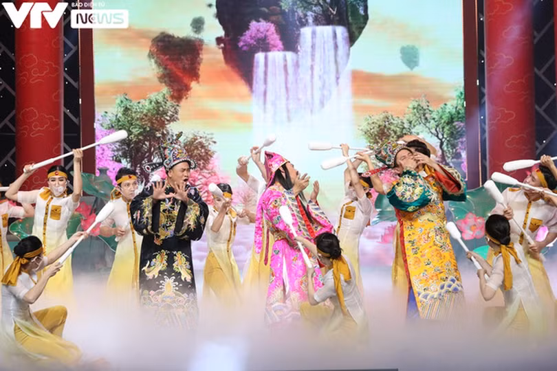 Những hình ảnh cực “hot” trên sân khấu của Táo quân 2022