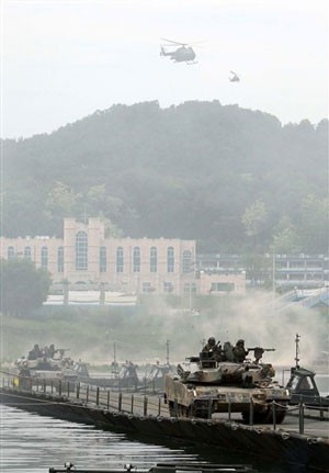 Hàn Quốc tập trận lớn "chống Triều Tiên" ảnh 2