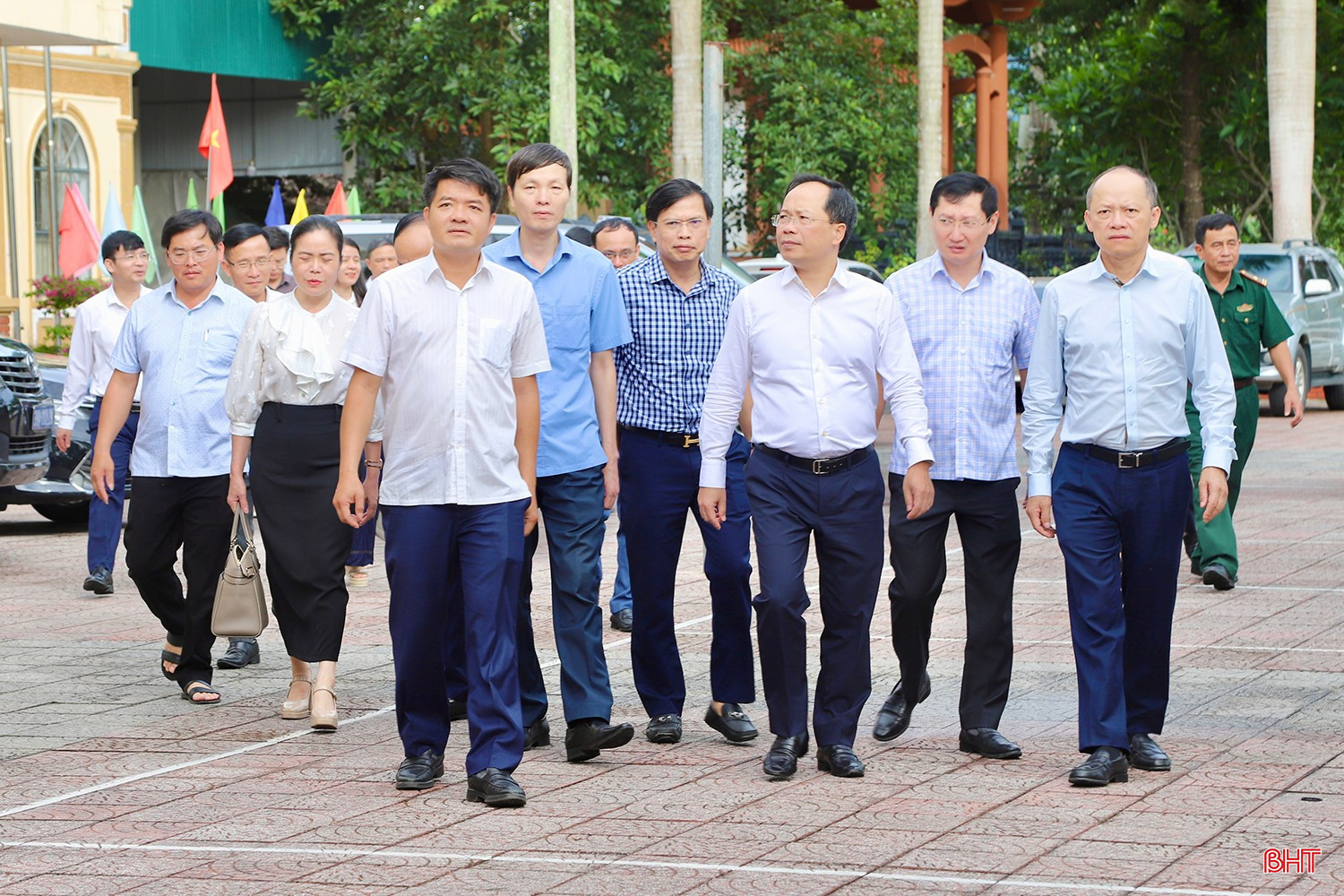 Bí thư Tỉnh ủy Nguyễn Duy Lâm và đoàn kiểm tra công tác chuẩn bị vận hành thử nghiệm tại một số xã mới ở Hương Sơn. bqbht_br_img-5284-copy.jpg