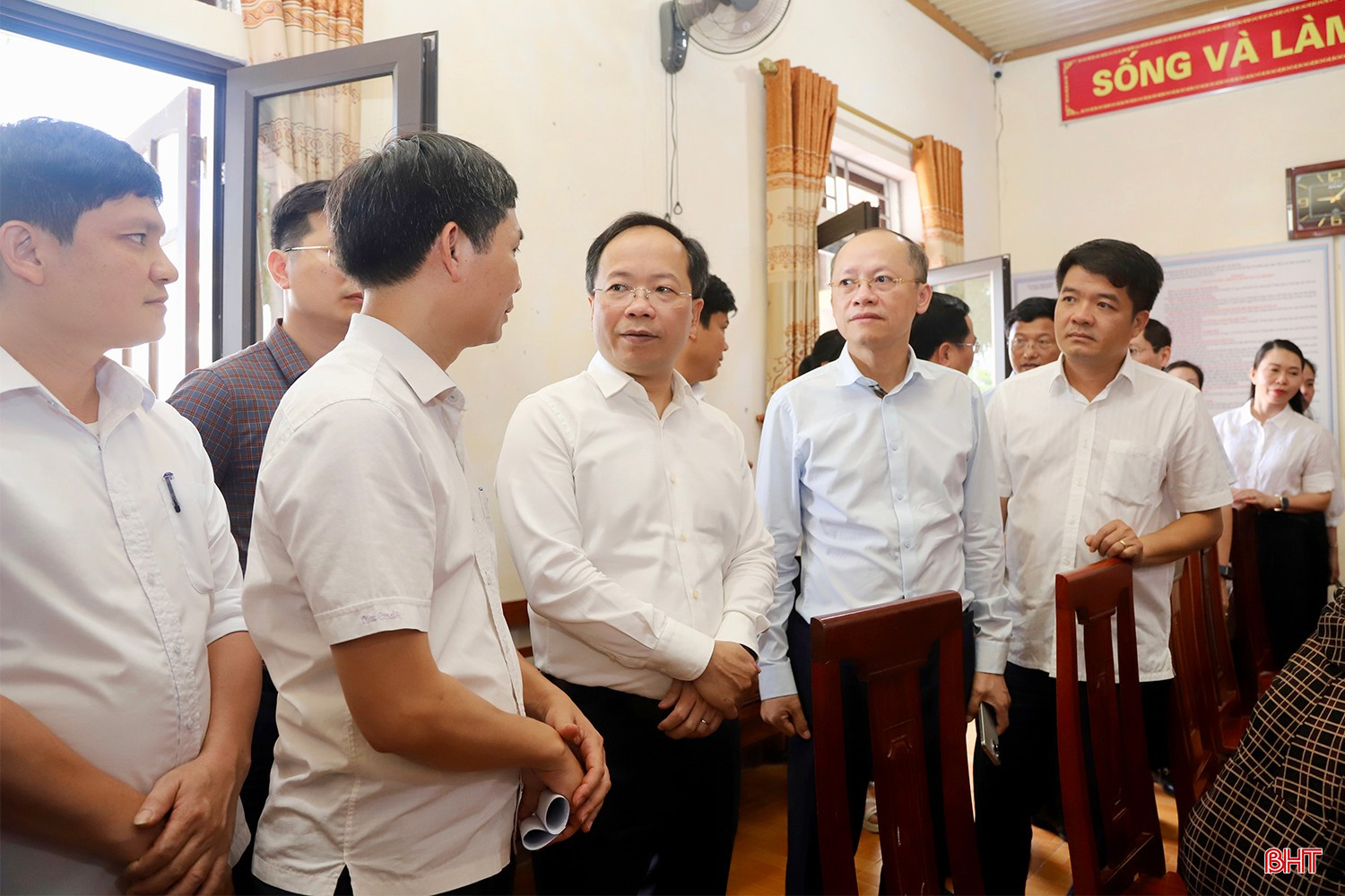 Bí thư Tỉnh ủy Nguyễn Duy Lâm và đoàn kiểm tra công tác chuẩn bị vận hành thử nghiệm tại xã Kim Hoa. bqbht_br_img-5442-2-copy.jpg