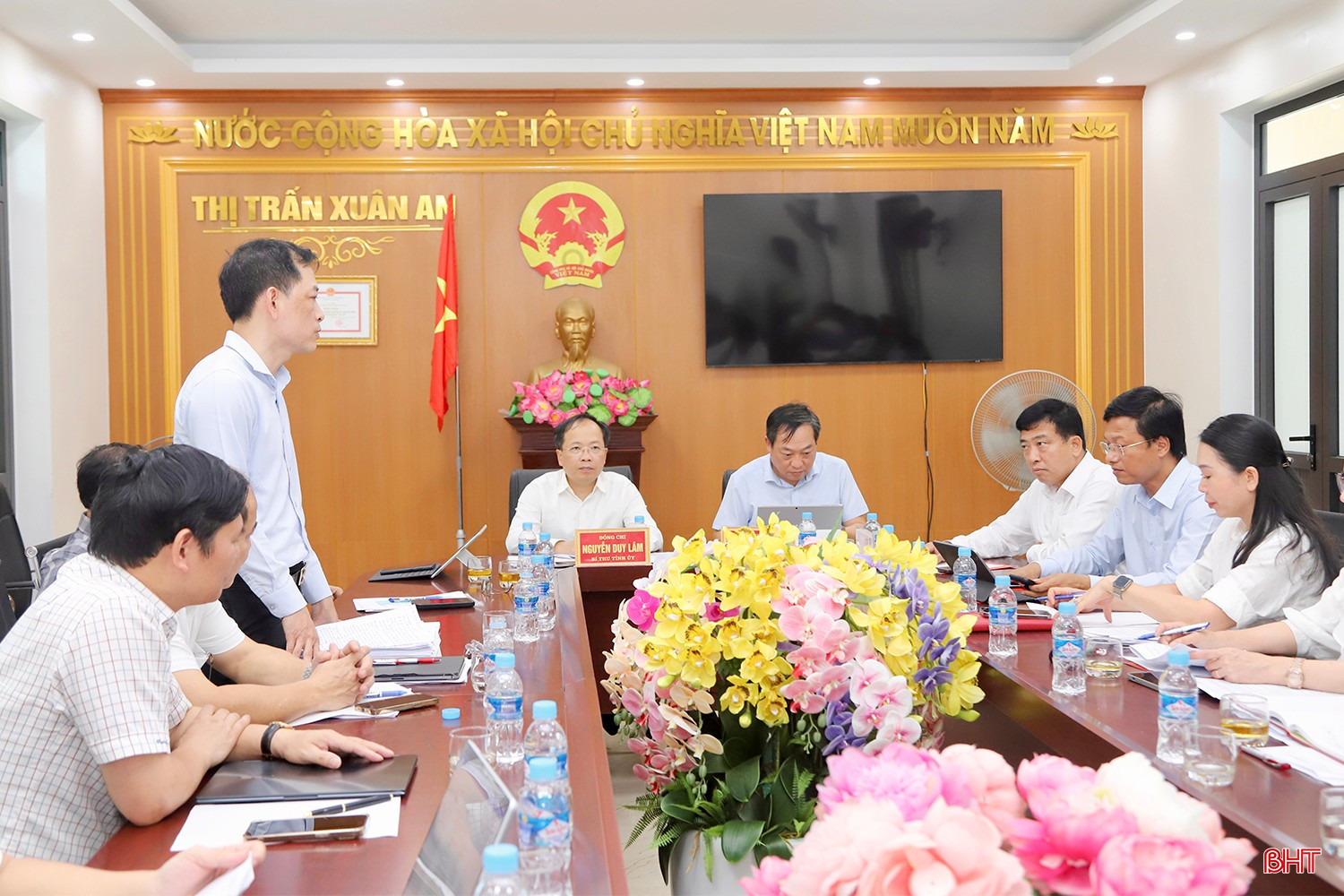 Bí thư Tỉnh ủy Nguyễn Duy Lâm và đoàn kiểm tra làm việc với Huyện ủy Nghi Xuân. bqbht_br_img-5616-copy.jpg
