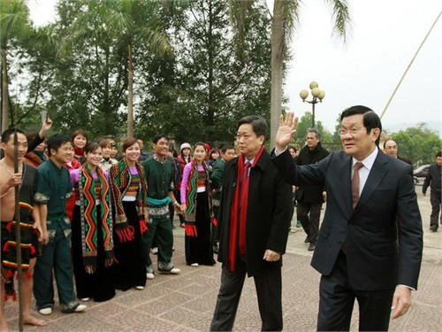 Chủ tịch nước Trương Tấn Sang dự khai mạc Ngày hội "Sắc Xuân trên mọi miền Tổ quốc". (Ảnh: Nguyễn Dân/TTXVN)