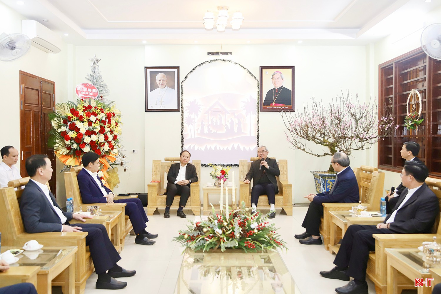 Giám mục Louis Nguyễn Anh Tuấn phát biểu tại buổi gặp mặt.