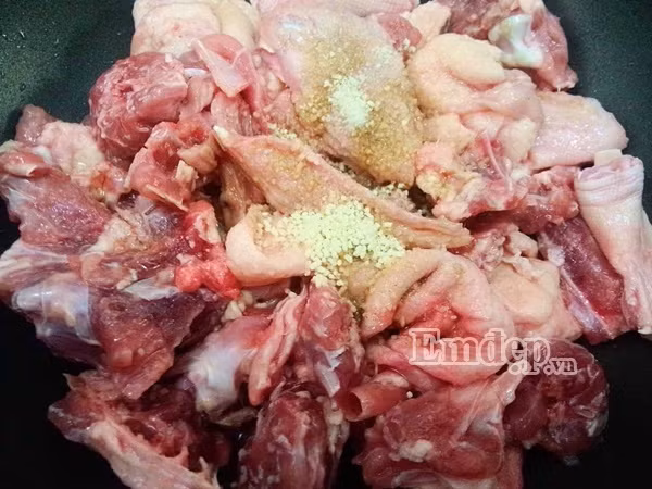 doi vi cuoi tuan voi canh vit om khoai so dan da ma cuc ngon