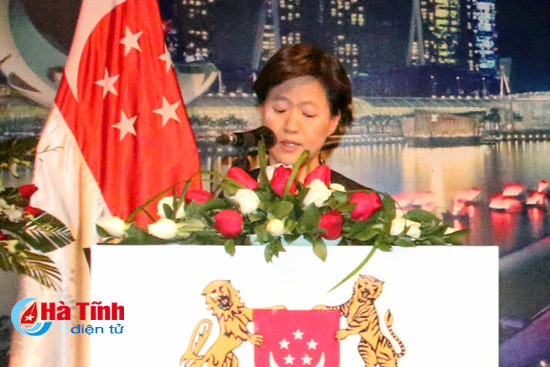 bi thu tinh uy du chieu dai ky niem 52 nam quoc khanh singapore