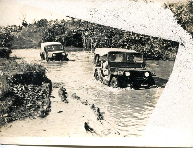 giai phong phnom penh va cau chuyen ve giao su trong nha tu khmer do