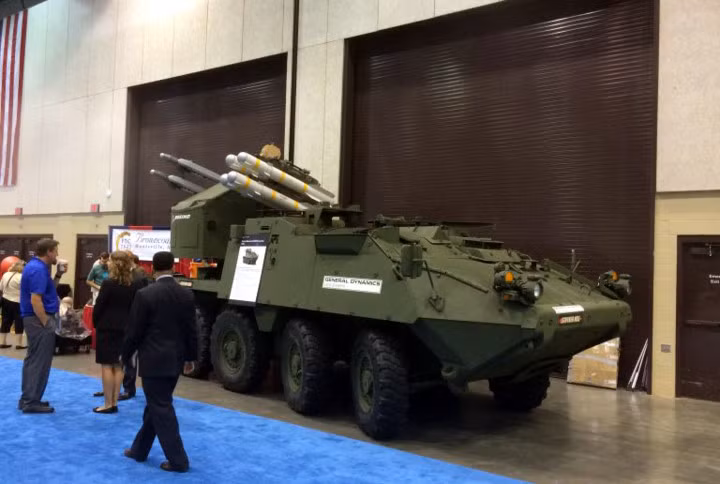 xe thiet giap stryker mls co kha nang diet ca xe tang lan may bay