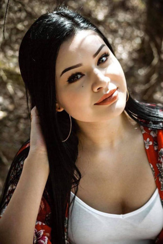 nhan sac ca tinh cua nu y ta dang quang hoa hau trai dat canada 2017