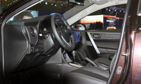 corolla altis 2017 sedan nang cap trinh lang viet nam