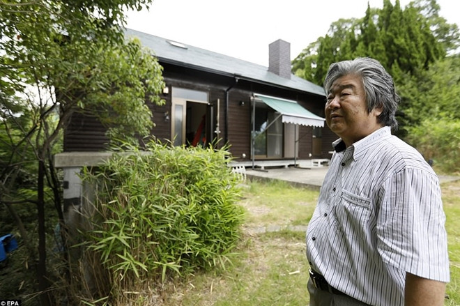 chum anh nguoi nhat do xo di xay ham tru an hat nhan