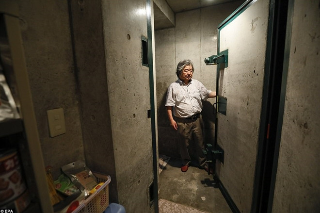 chum anh nguoi nhat do xo di xay ham tru an hat nhan