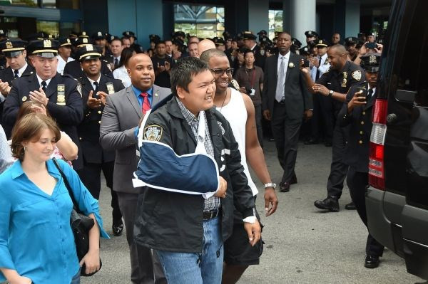 Cảnh sát Mỹ gốc Việt bị bắn nhiều phát vào người khi làm nhiệm vụ ảnh 1 canh sat my goc viet bi ban nhieu phat vao nguoi khi lam nhiem vu