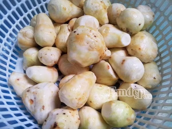 doi vi cuoi tuan voi canh vit om khoai so dan da ma cuc ngon