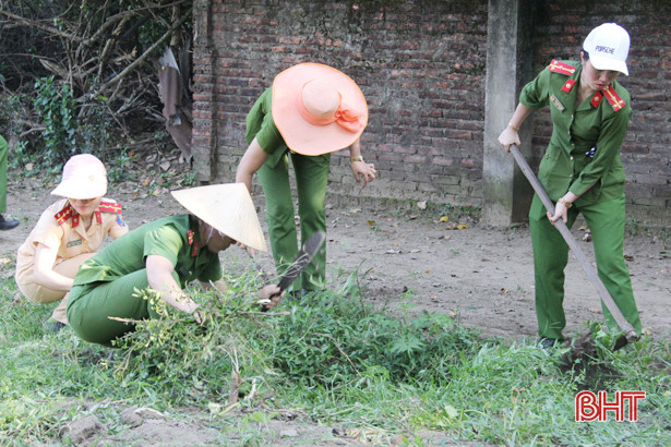 Chung tay “thắp sáng làng quê” ven biển Hà Tĩnh
