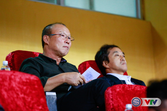 Ngày đầu hội quân, ĐTQG Việt Nam thiếu nửa đội hình