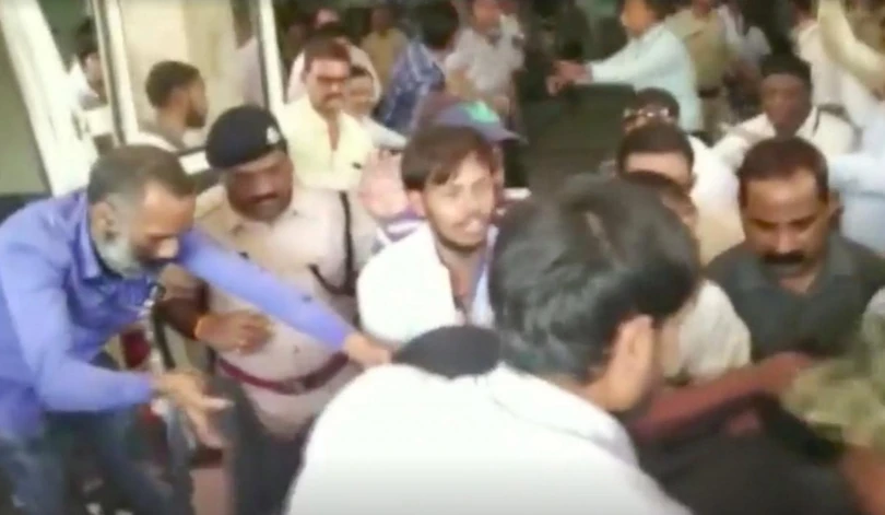 Cháy lớn tại nhà máy thép Ấn Độ, 23 người thương vong