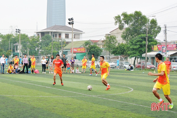 Khai mạc Giải bóng đá ngành Ngân hàng Hà Tĩnh