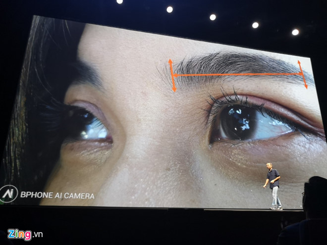 Bphone 3 ra mắt - màn hình viền mỏng, camera AI, chặn tin nhắn rác