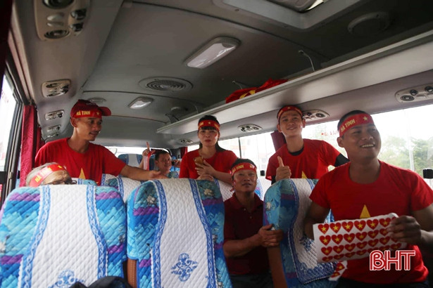 Play-off Nam Định vs Hà Nội B: CĐV Hà Tĩnh “đổ bộ” sân Vinh