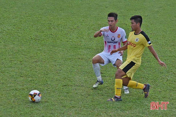 Thua Nam Định trên chấm 11m, Hà Nội B lỡ hẹn với V.League