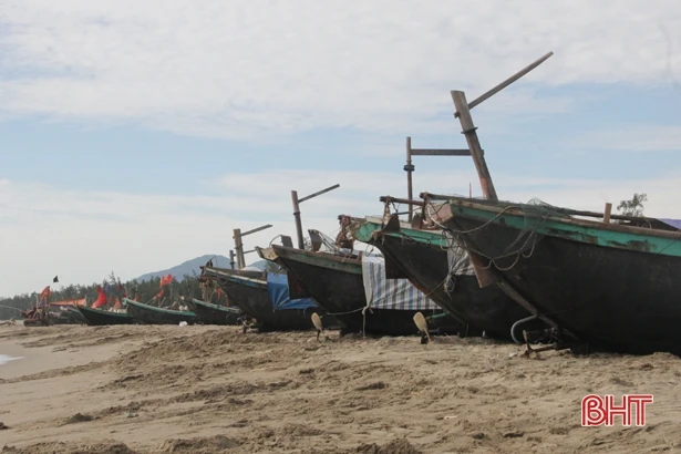 Ngư dân Xuân Yên “sáng chế” máy kéo tàu thuyền, mỗi ngày kiếm nửa triệu