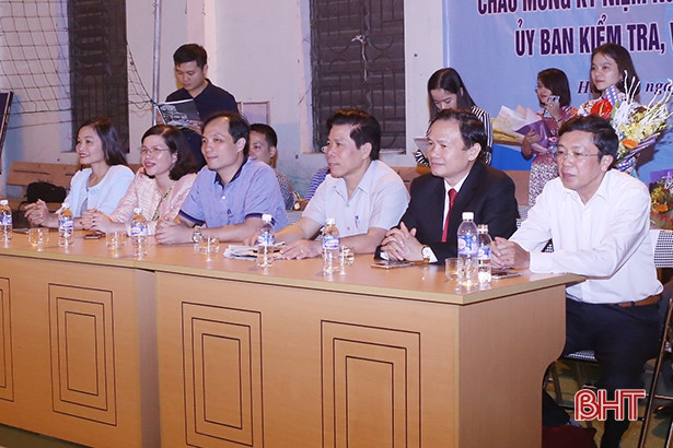 Văn phòng Tỉnh ủy vô địch Giải Bóng chuyền hơi khối các cơ quan Đảng