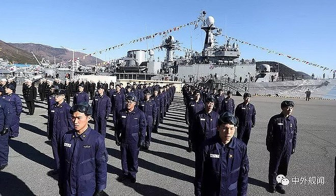 Hàn Quốc chuyển giao tàu Yeosu cho Việt Nam ngay tại lễ duyệt binh