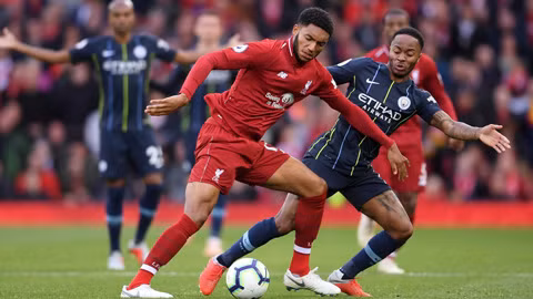 Mahrez hỏng 11m, Man City chia điểm Liverpool