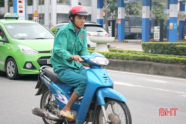 Người dân Hà Tĩnh đón gió lạnh đầu mùa