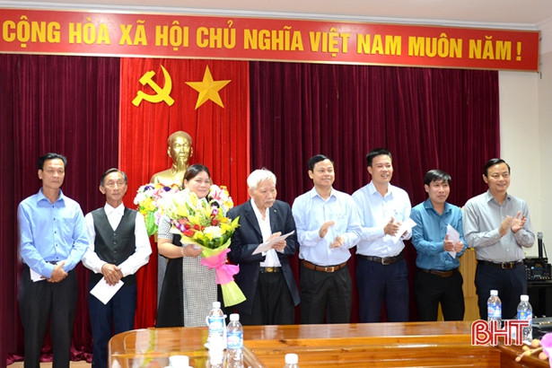 Gặp mặt đại biểu dự Đại hội Đại biểu Người công giáo Việt Nam lần thứ VII