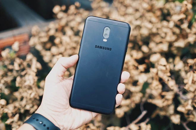 Bphone 3 sẽ gặp những đối thủ nào trong phân khúc?