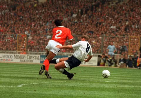 11 pha phạm lỗi ghê rợn nhất làng túc cầu