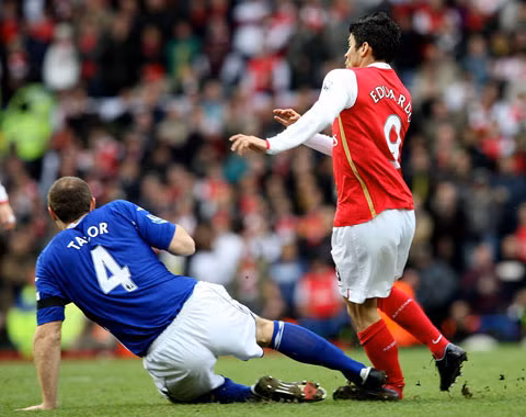 11 pha phạm lỗi ghê rợn nhất làng túc cầu