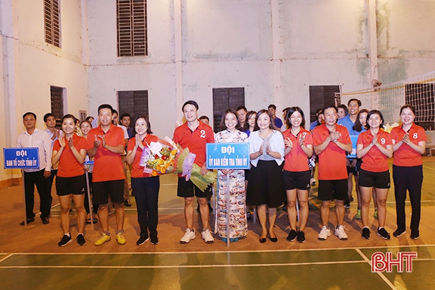 Văn phòng Tỉnh ủy vô địch Giải Bóng chuyền hơi khối các cơ quan Đảng