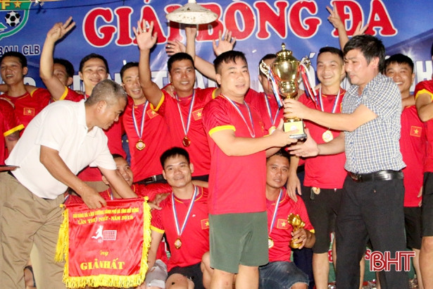 FC K54 Vô địch Giải Bóng đá lão tướng TP Hà Tĩnh