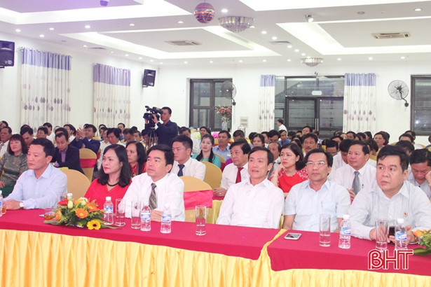 Vinh danh 49 điển hình “dân vận khéo” Khối doanh nghiệp Hà Tĩnh