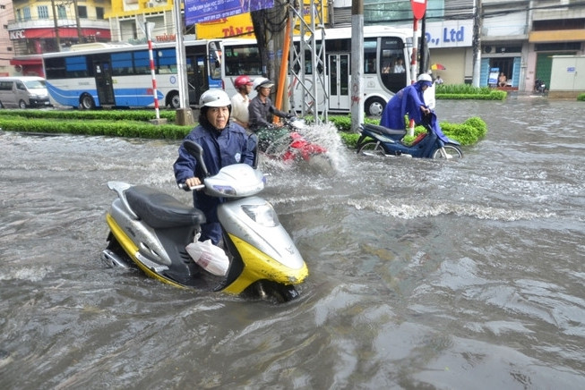 3 lưu ý giúp xe tay ga không chết máy mùa mưa